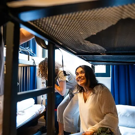 Bud Gett Hostels-2